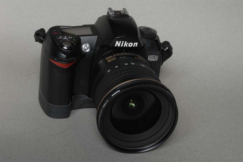 16_Nikon_D70