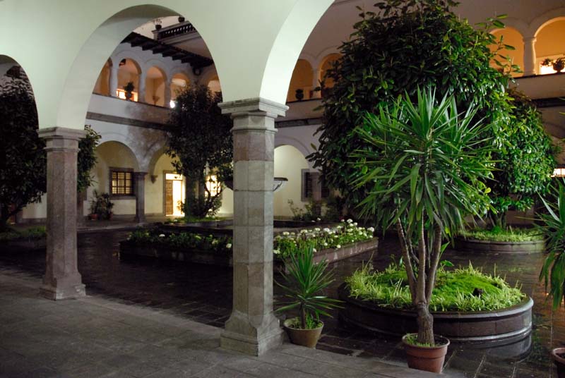 10_4255_QUITO